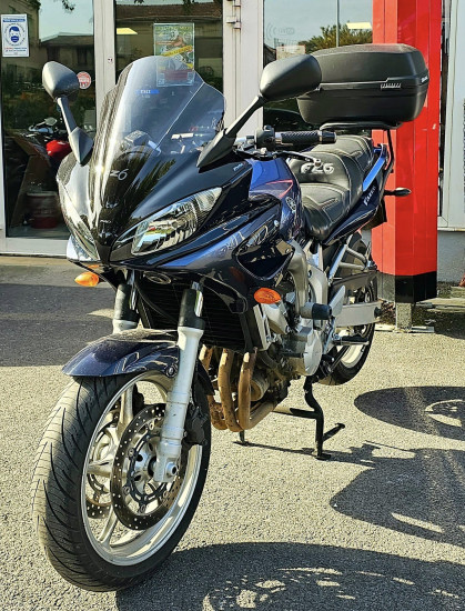 YAMAHA FZS 600 fazer S - CHALONS EN CHAMPAGNE