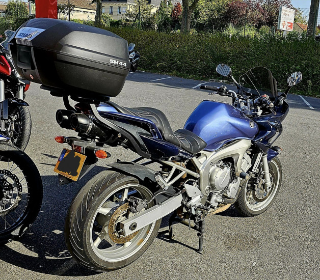 YAMAHA FZS 600 fazer S - CHALONS EN CHAMPAGNE