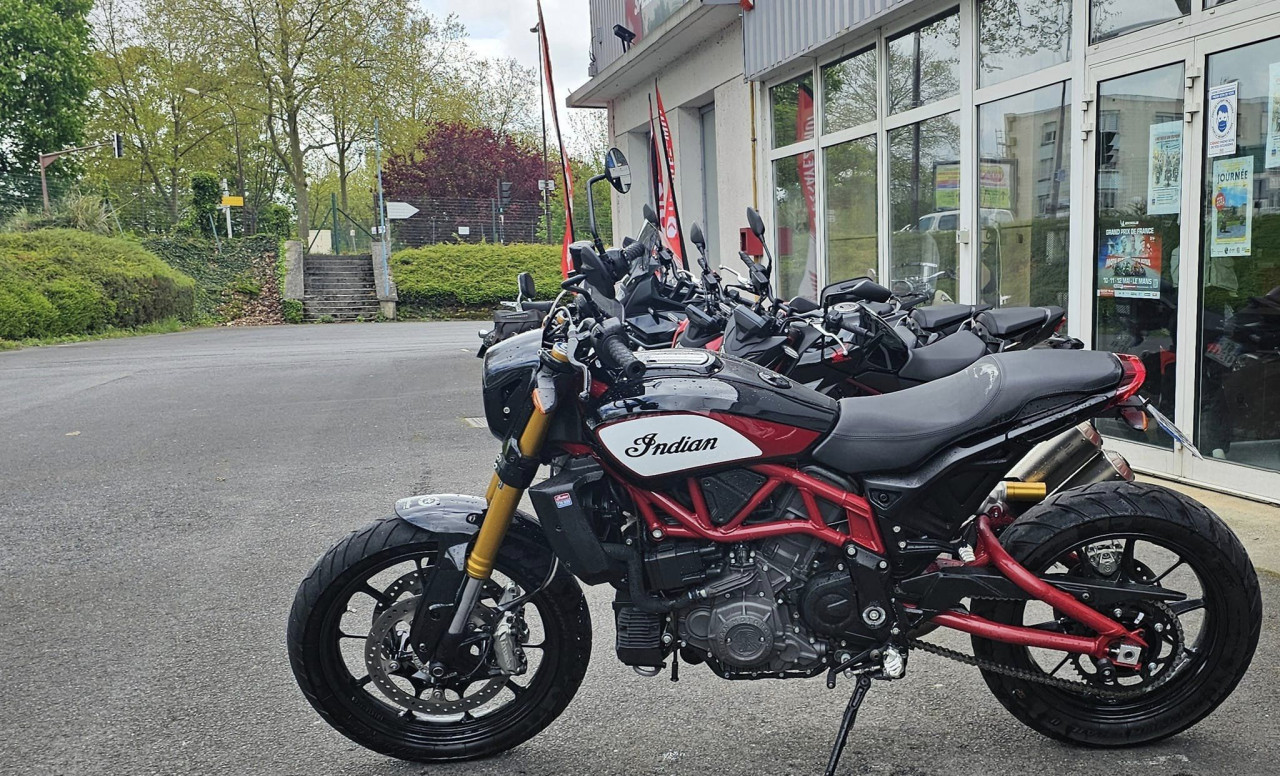 HONDA XL 1000 V VARADERO ESPACE MOTO  BEAUCOUZE 