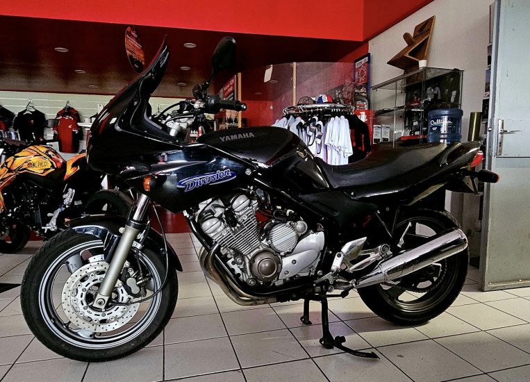 AMAHA XJ DIVERSION 600 - CHALONS EN CHAMPAGNE