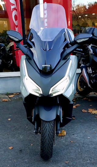 HONDA FORZA 125 - CHALONS EN CHAMPAGNE