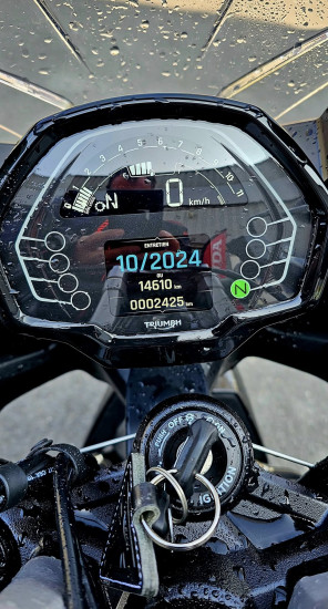 TRIUMPH TIGER 660 - CHALONS EN CHAMPAGNE