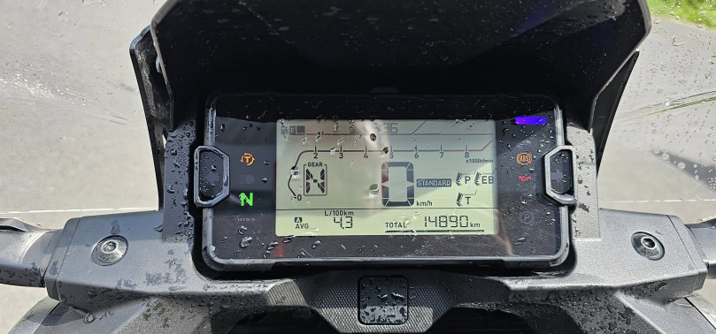 HONDA NC 750  dct - CHALONS EN CHAMPAGNE