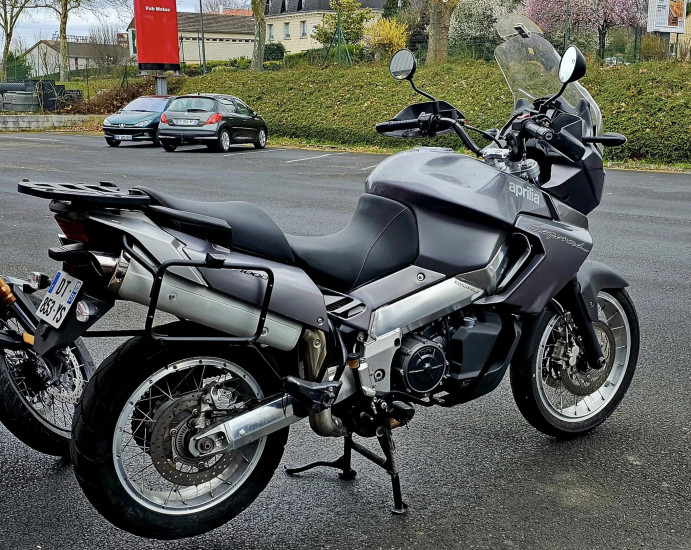 APRILIA ETV CAPONORD 1000 - CHALONS EN CHAMPAGNE