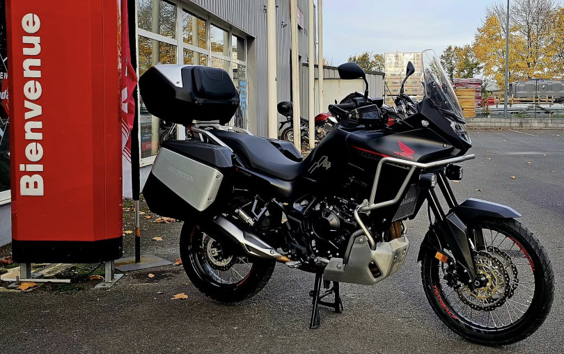 HONDA XLV TRANSALP 750 - CHALONS EN CHAMPAGNE