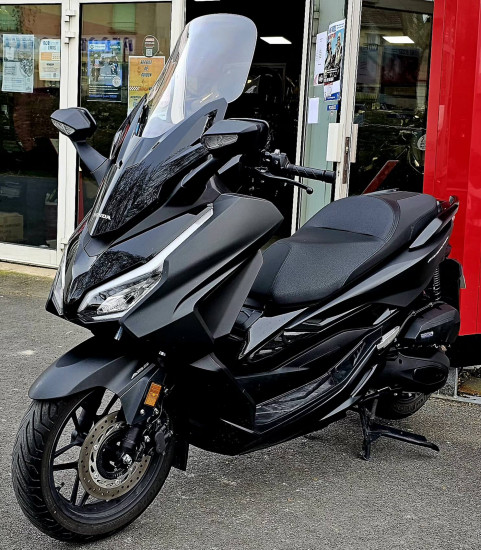 HONDA FORZA 125 - CHALONS EN CHAMPAGNE